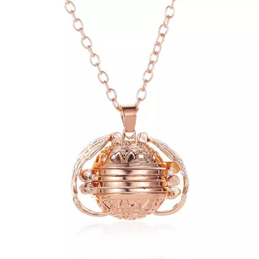 Expanding 5 Photo Locket Necklace - Angel Wing Pendant_ Rose Gold