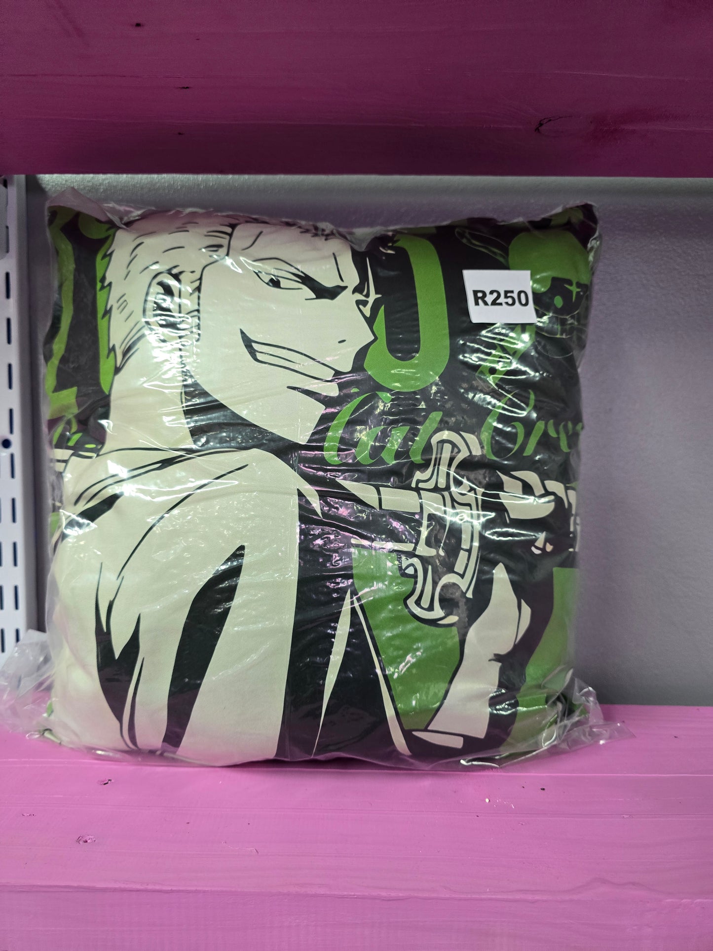Anime Pillow – Zoro Black & White