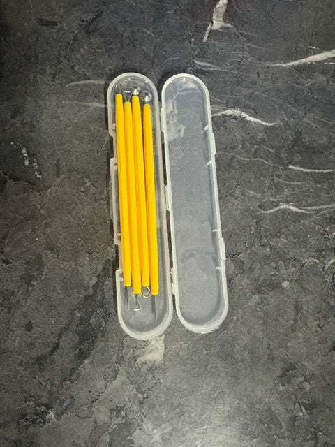 Blackhead popping tools yellow